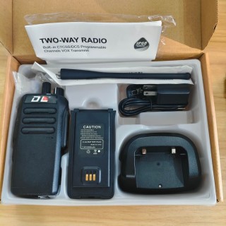 Bộ đàm DL T-886 phân phối bởi công ty Anh Thư TCSC thumb