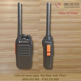 Bộ đàm Motorola AT-6500 5W nhỏ gọn, khoảng cách liên lạc 1-2km, pin 1500mAh dùng 2-4 tiếng. thumb