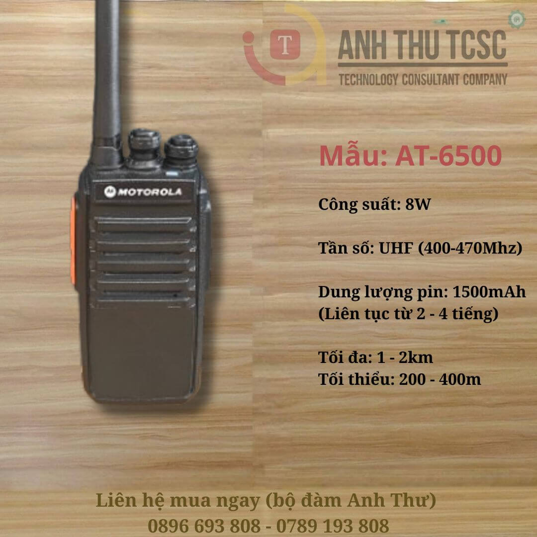 Bộ đàm Motorola AT-6500 5W nhỏ gọn, khoảng cách liên lạc 1-2km, pin 1500mAh dùng 2-4 tiếng.