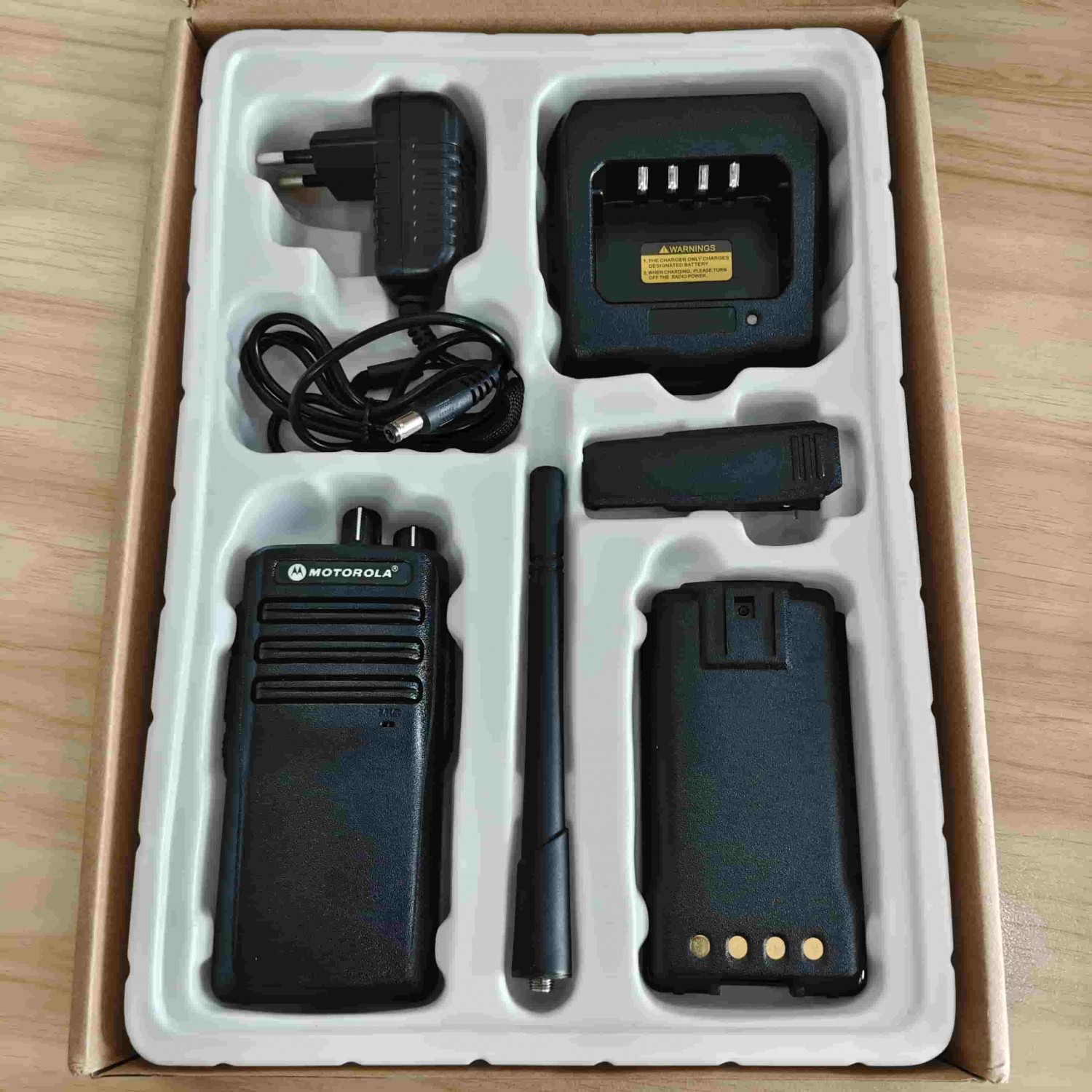 Bộ đàm Motorola TX-8000